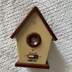 Dogtek Birdhouse-Shaped Ultrasonic Dog Repeller - Beige & Brown